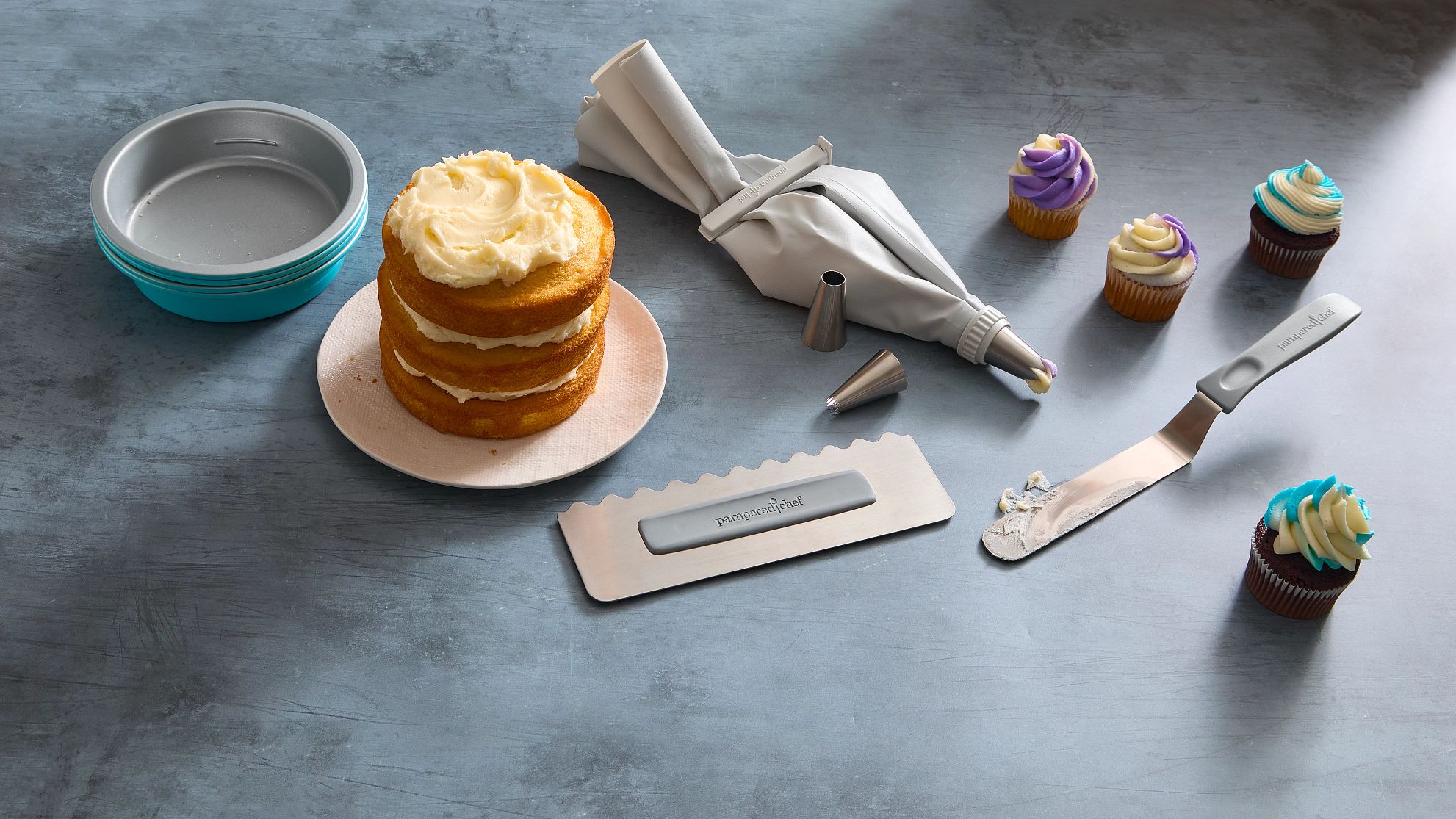 Holiday Gift Guide for Bakers: 10 Best Gifts