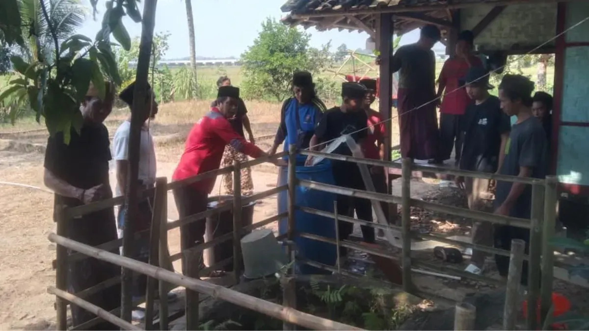 Kekeringan saat Kemarau, Ponpes di Pandeglang Terima Bantuan 5.000 Liter Air Bersih
