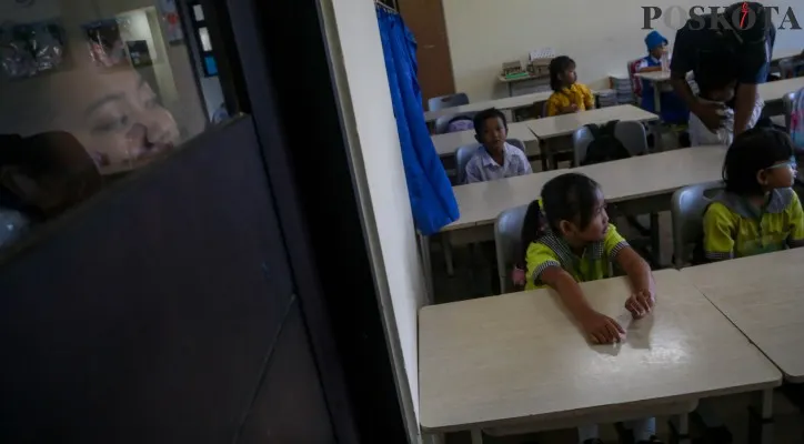 Imbas Abu Vulkanik Anak Krakatau, Pemprov Jakarta Berlakukan KBM Jarak Jauh Mulai 7 September